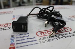 USB+AUX разъем в штатную заглушку для Toyota-A