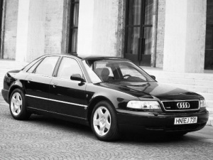 Audi A8 1 поколение D2 (1994 - 2002)