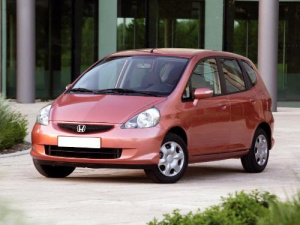Honda Jazz 1 поколение (2005 - 2009)