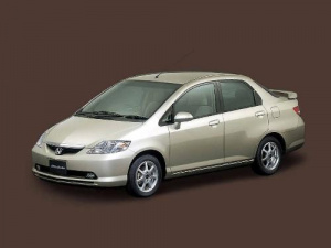 Honda Fit Aria 1 поколение (2002 - 2009)