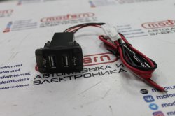 USB-зарядка (2 USB-гнезда обычная) в штатную заглушку для HONDA-A