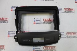 9" Переходная рамка для Mitsubishi Outlander 2007-2012 (Top Media) (гладкая, без текстуры)