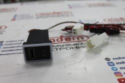 USB-зарядка (Type-C SuperCharger 100W + USB быстрая, в штат.разъем) в штатную заглушку для TOYOTA-A
